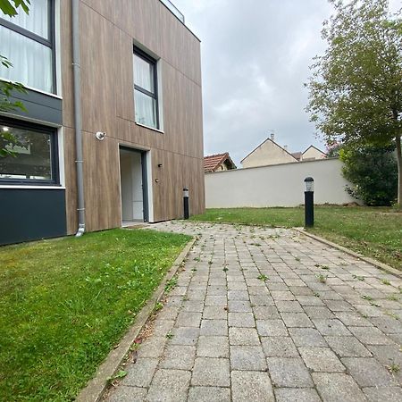 Duplex Neuf 90 M2 - 3 Chambres, Avec Jardin A Sartrouville Bagian luar foto