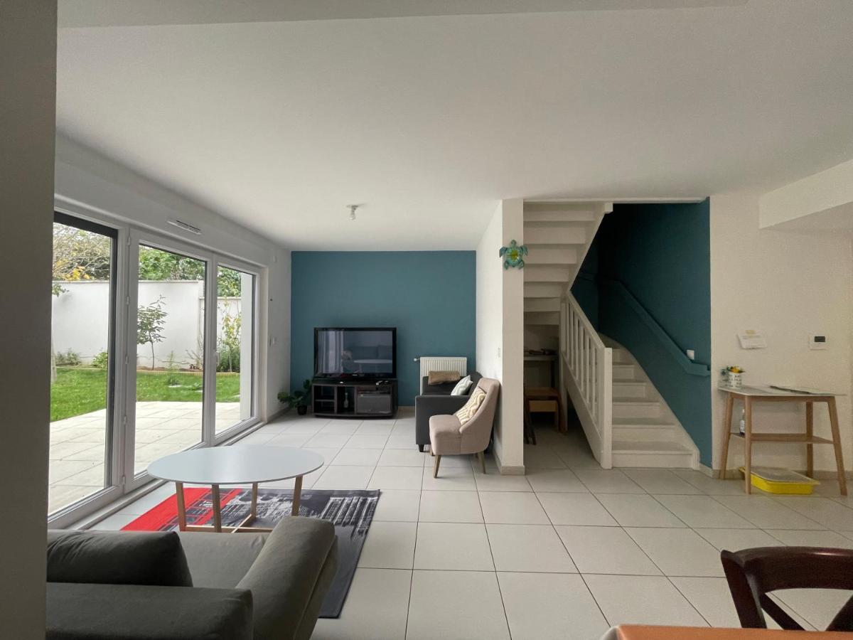 Duplex Neuf 90 M2 - 3 Chambres, Avec Jardin A Sartrouville Bagian luar foto